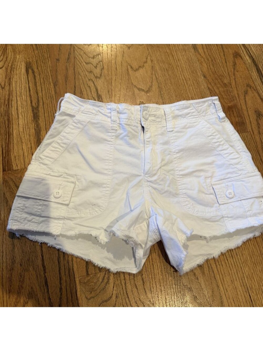 American Eagle Womens 90's  Boyfriend White Shorts Size 00